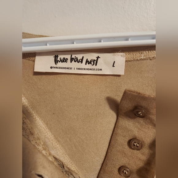 Three Bird Nest Large cream color dress - Picture 1 of 6